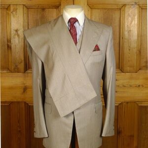 Immaculate 2009 Terry Haste Savile Row Bespoke 3 Piece Suit - Light Brown 38R/L